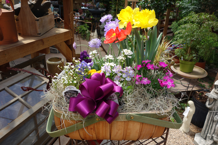 Mom's Garden Basket