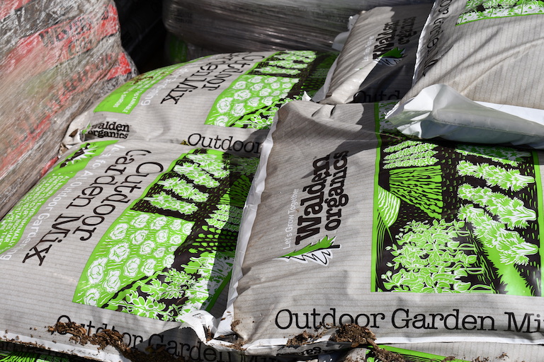 Walden Organics Garden Mix is an excellent potting medium